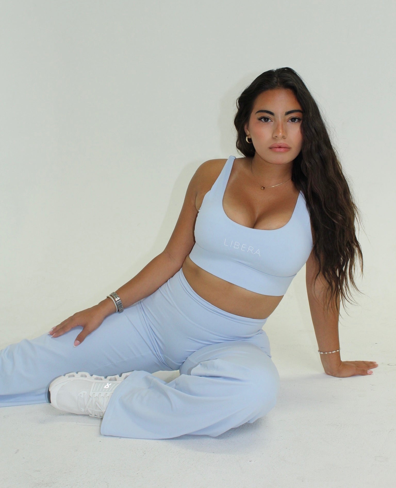 BRAS & TOPS